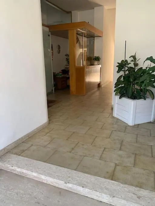 Lucevanlestelle - Full Comfort Quiet Apartment By The Promenade Viareggio