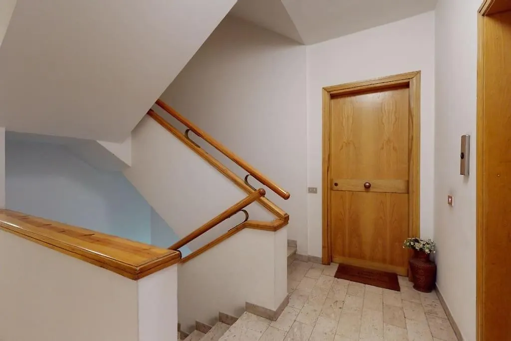 Lucevanlestelle - Full Comfort Quiet Apartment By The Promenade Viareggio