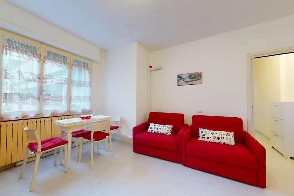 Lucevanlestelle - Full Comfort Quiet Apartment By The Promenade Viareggio
